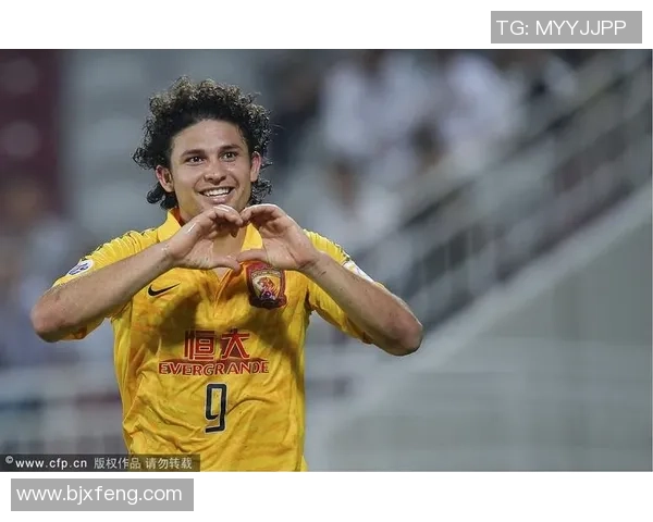 恒大与莱赫维亚上半场激战回顾精彩瞬间与战术分析